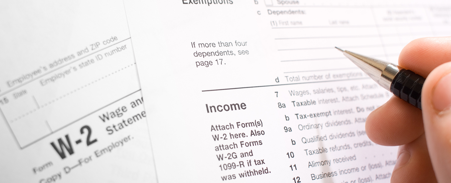 Can You Provide Examples of Employees Who Receive Taxable Tip Income? Here's the Proof!